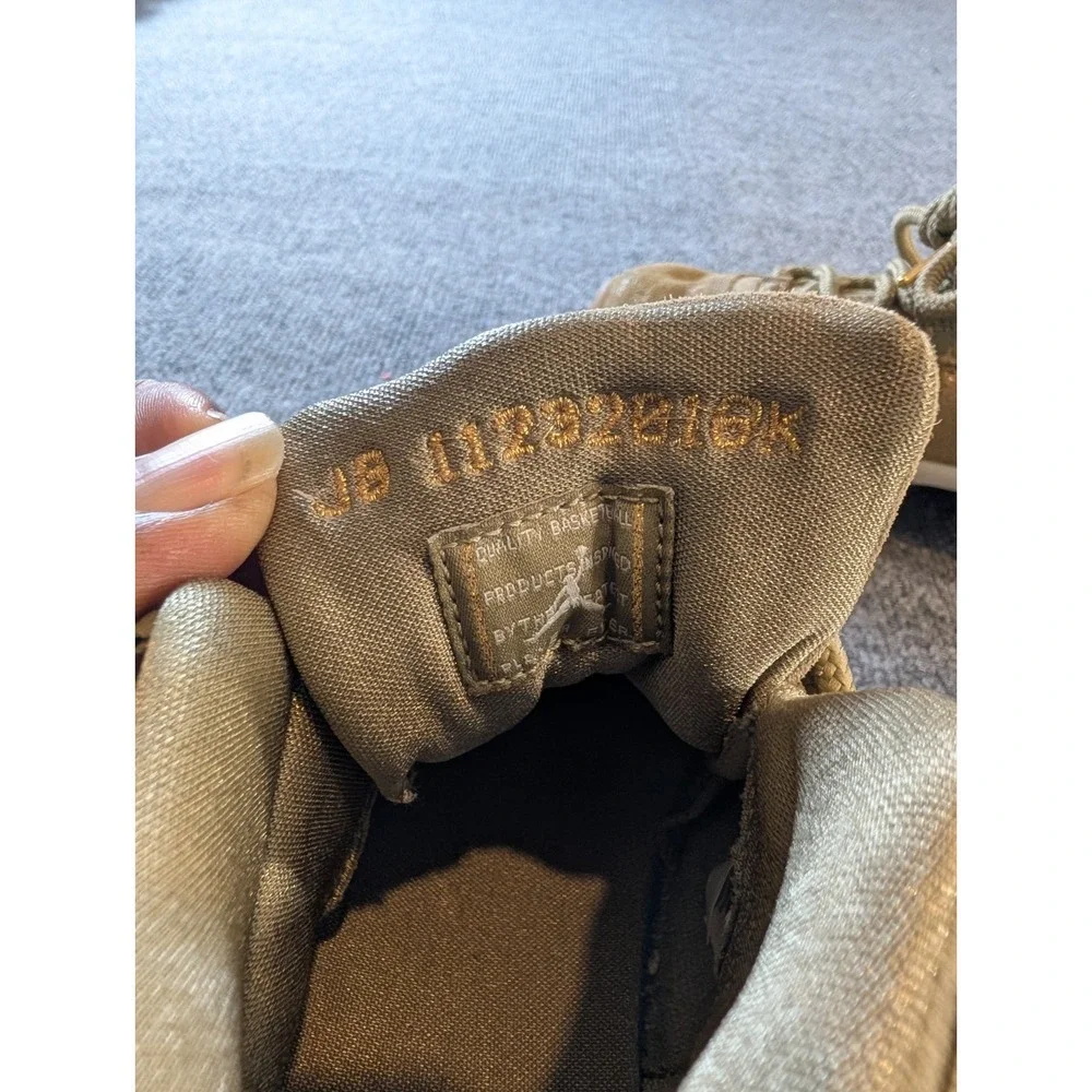 Air Jordan 11 Retro Olive Lux Size 8 AR0715-200 Metallic Neutral Olive Gum